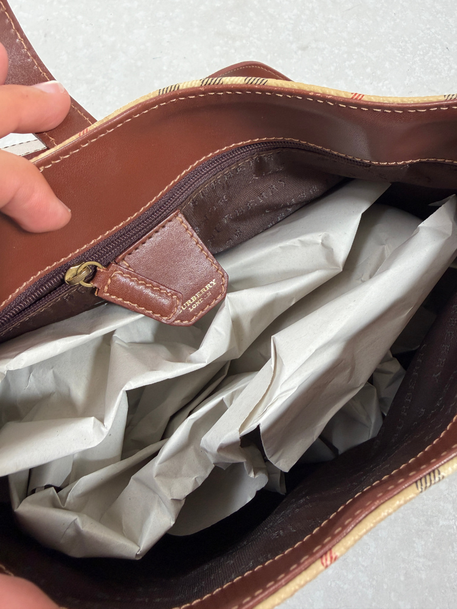 RR ARCHIVE Burberry Nova Check Shoulder Bag
