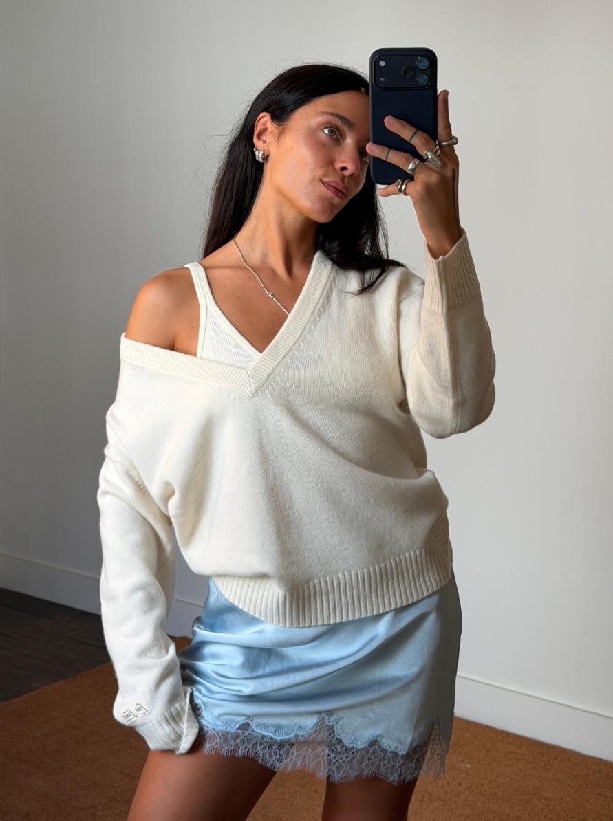 Love Stories Rachel V-Neck Knit