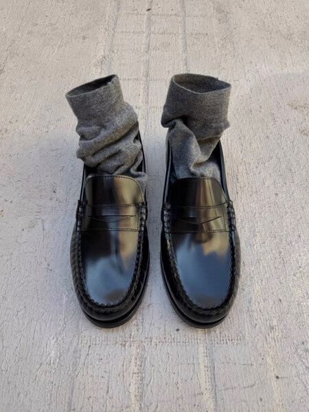 Alohas Rivet Leather Loafers