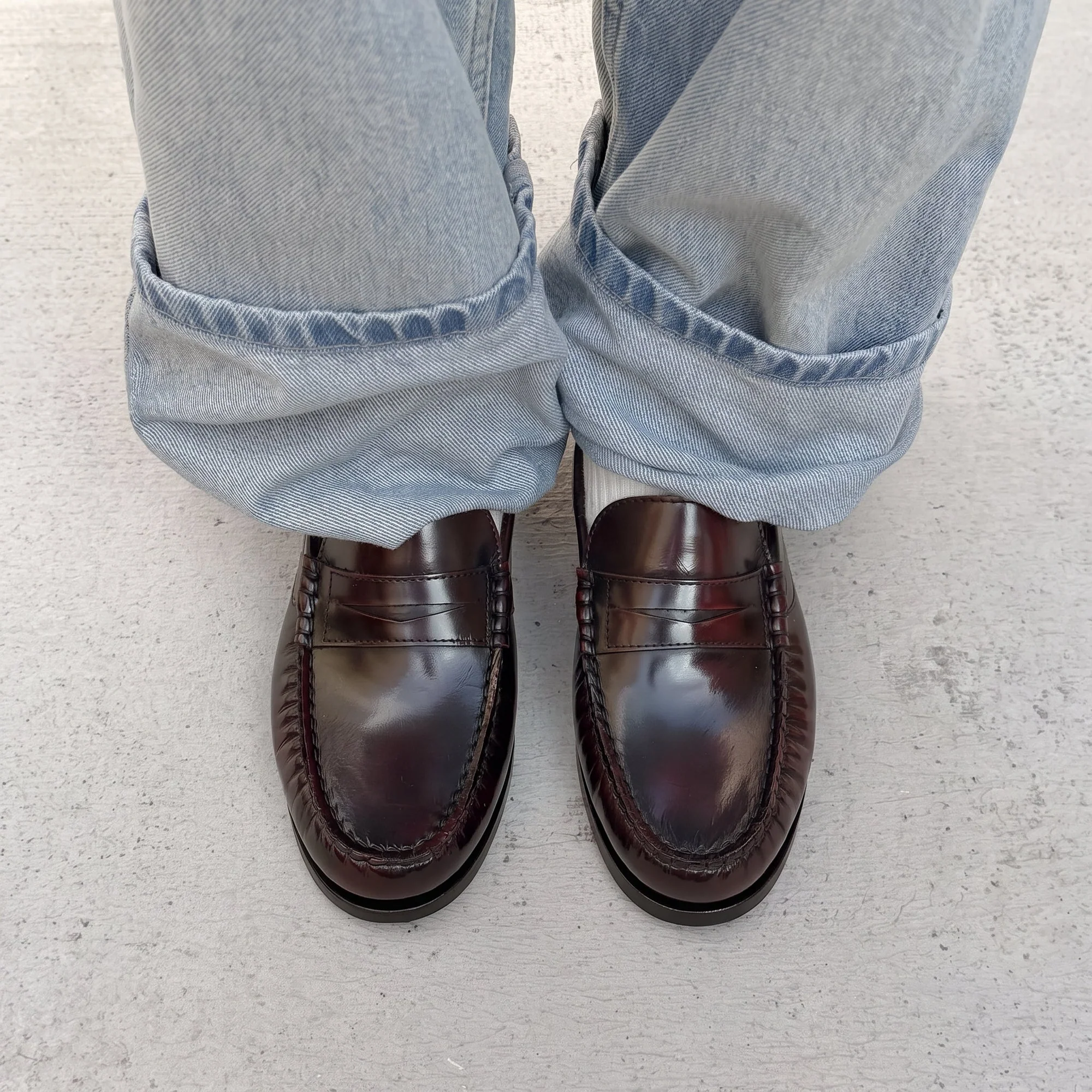 Alohas Rivet Leather Loafers