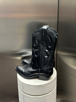 Alohas Calyx Leather Boots