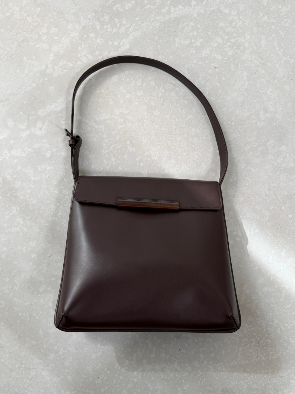 RR ARCHIVE Givenchy Leather Shoulder Bag