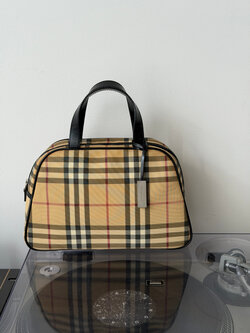 RR ARCHIVE Burberry Nova Check Handbag