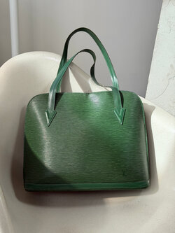 RR ARCHIVE Louis Vuitton Epi Lussac