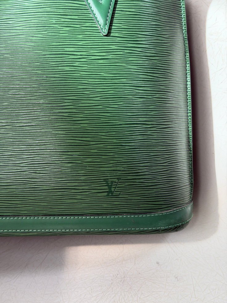RR ARCHIVE Louis Vuitton Epi Lussac