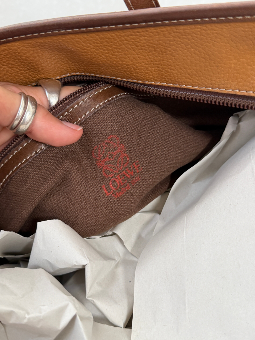 RR ARCHIVE Loewe Leather Tote Bag