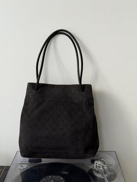 RR ARCHIVE Gucci GG Canvas Shoulder Bag