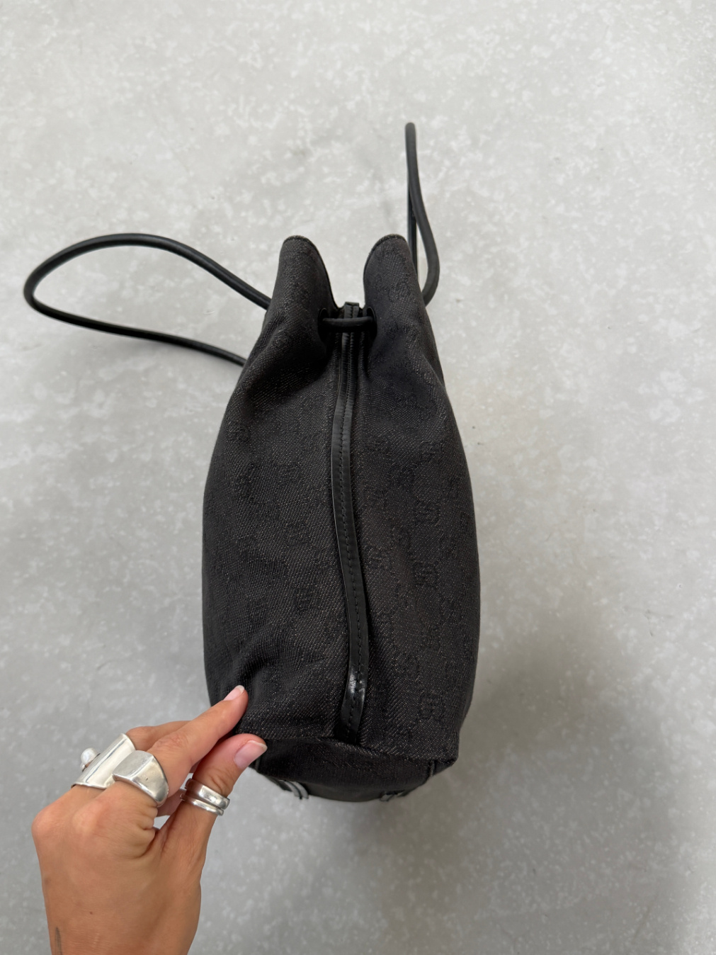 RR ARCHIVE Gucci GG Canvas Shoulder Bag