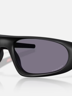 Oakley Neoforma