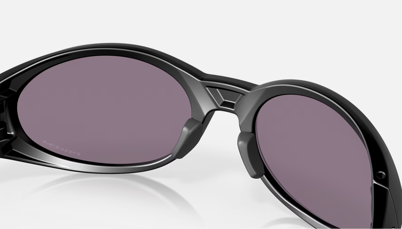 Oakley Eyejacket Redux