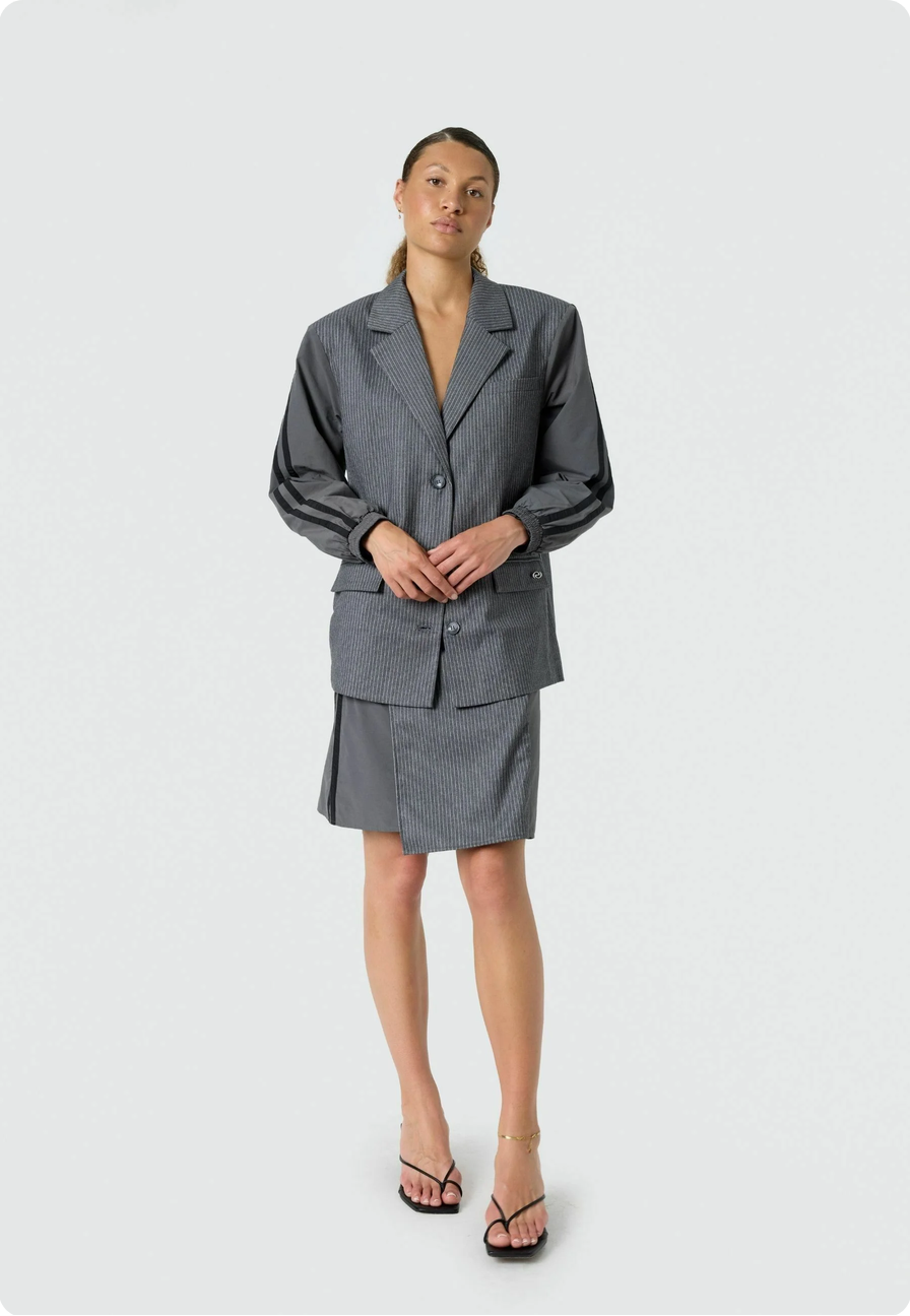 Résumé Milan Blazer
