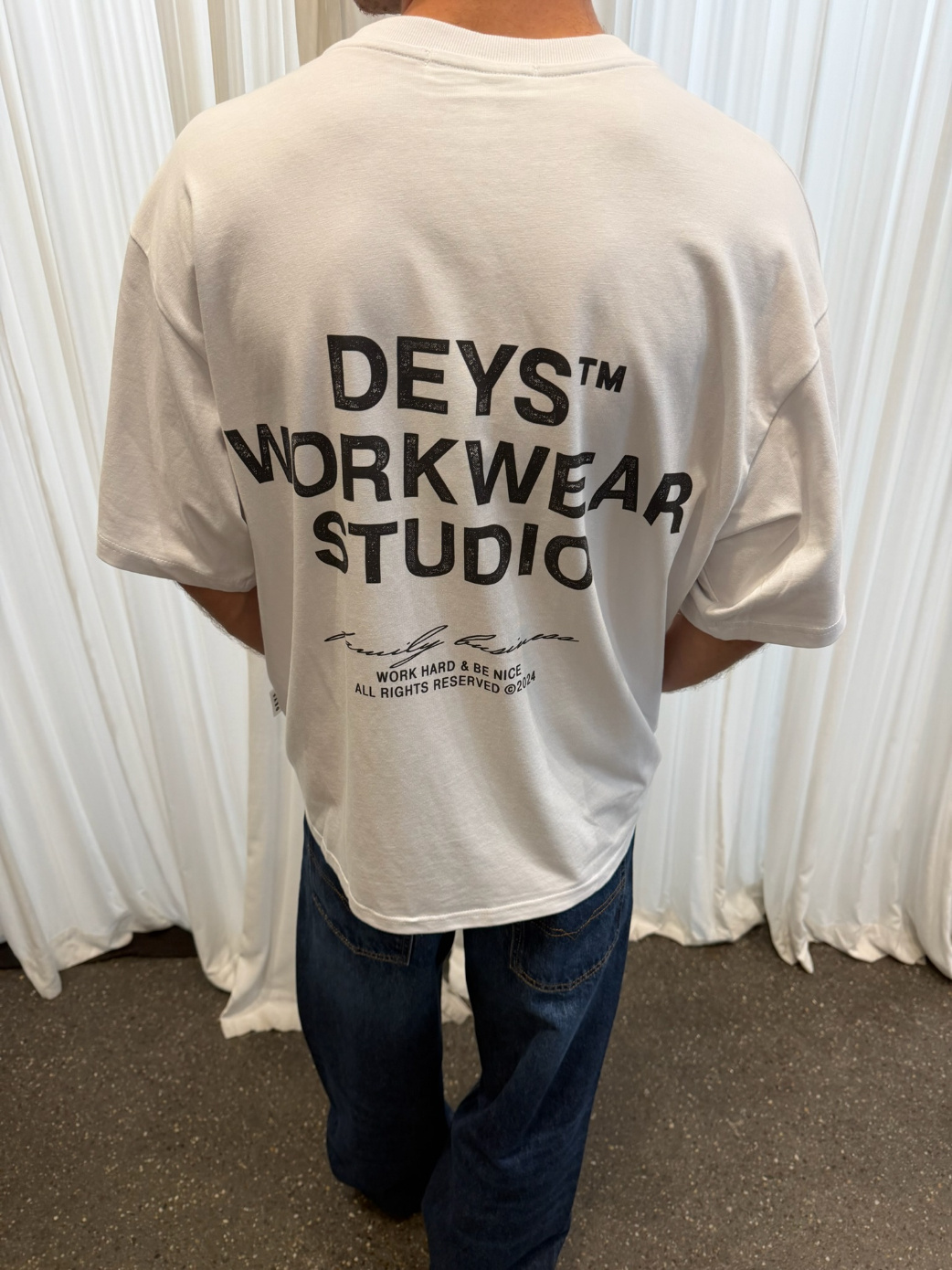 DEYS Hillside T-Shirt
