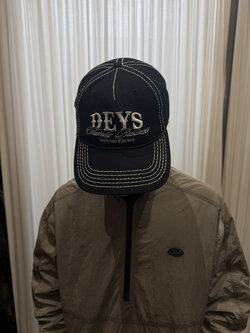DEYS Hanrock Contrast Cap