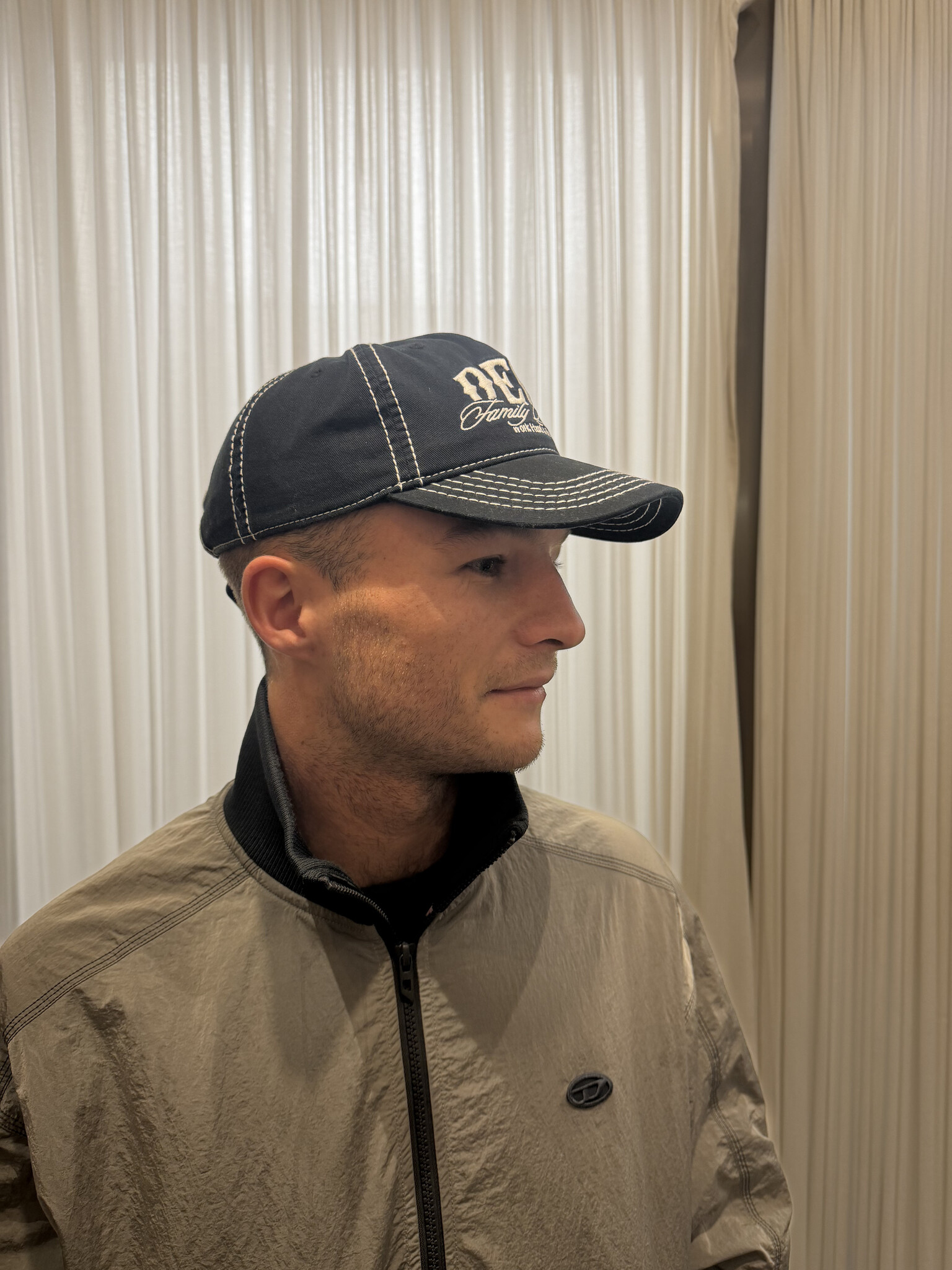 DEYS Hanrock Contrast Cap