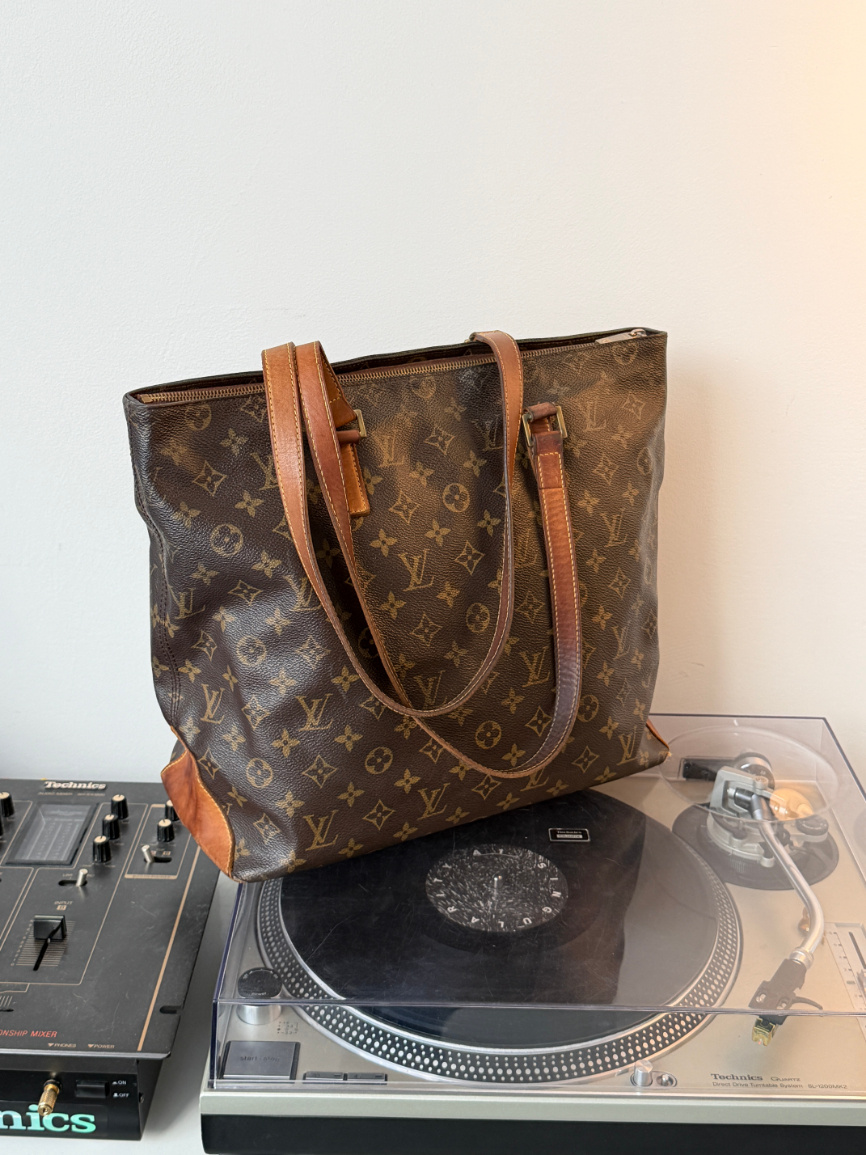 RR ARCHIVE Louis Vuitton Monogram Cabas Mezzo