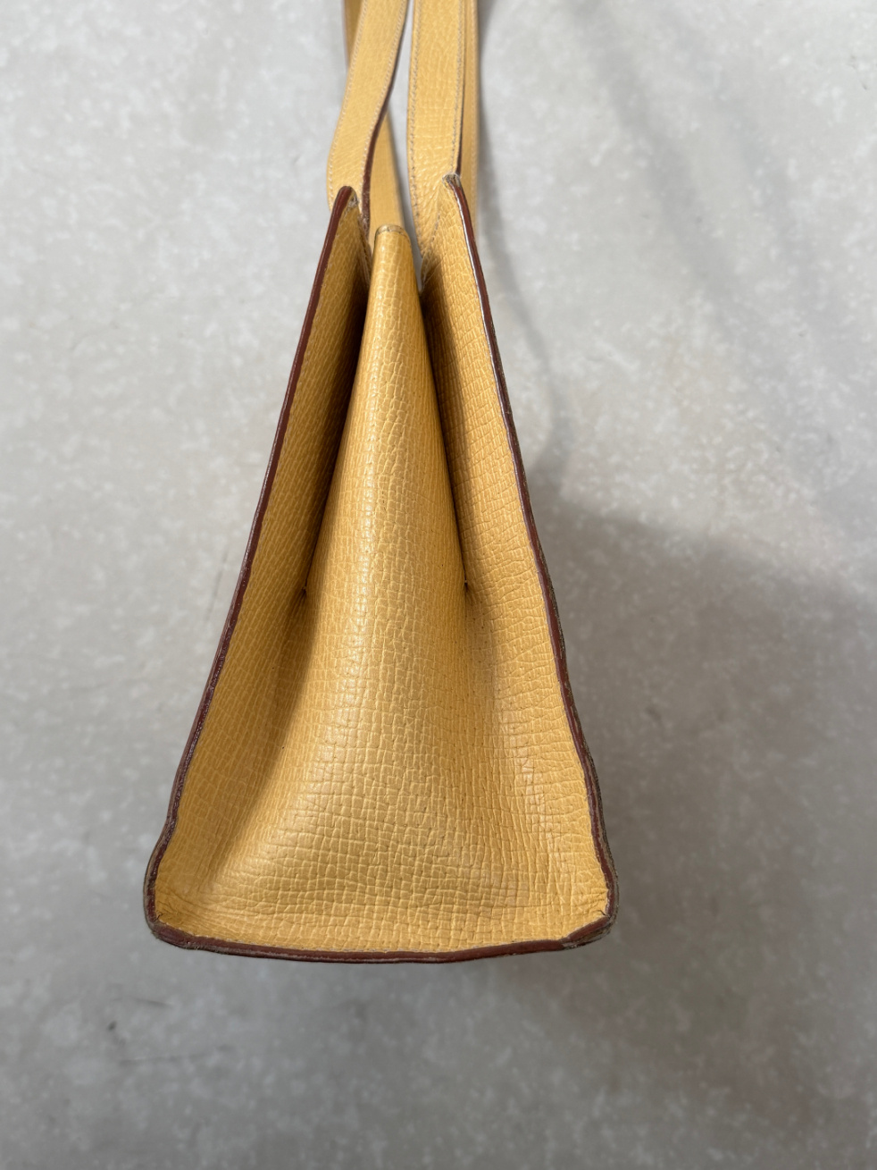 RR ARCHIVE Loewe Leather Shoulder Bag