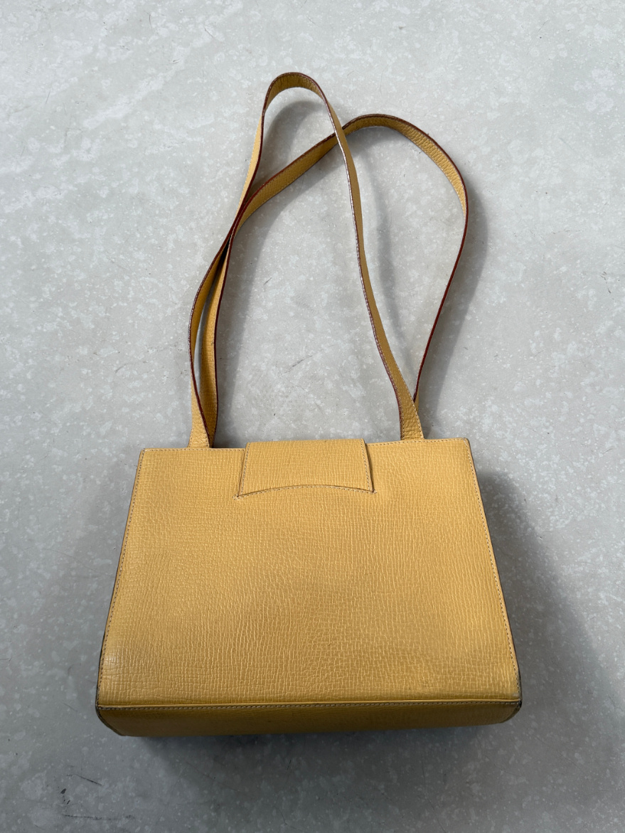 RR ARCHIVE Loewe Leather Shoulder Bag