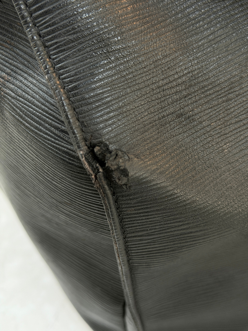 RR ARCHIVE Louis Vuitton Epi Keepall 55