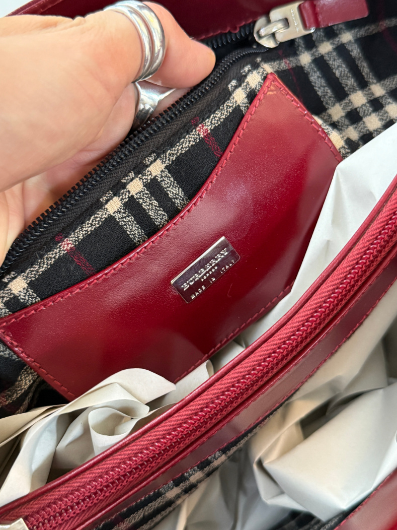RR ARCHIVE Burberry Leather Handbag