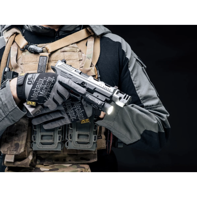 Olight PL-3R Valkyrie - Black