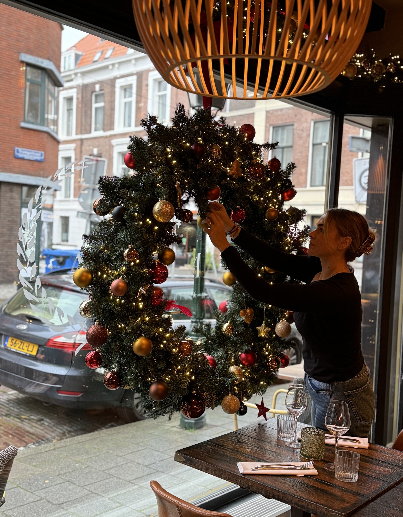 Grote kerstkrans huren