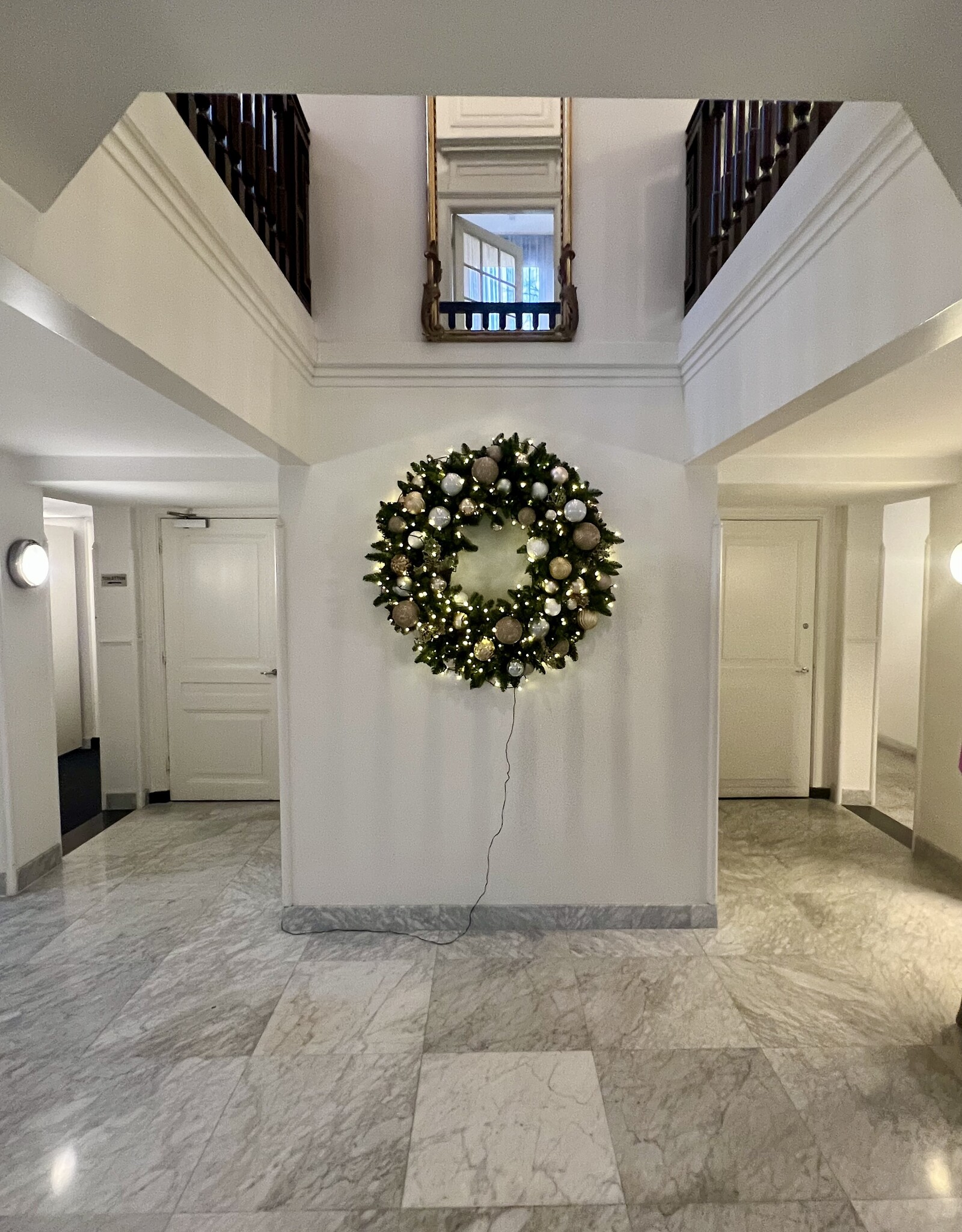 Grote kerstkrans huren