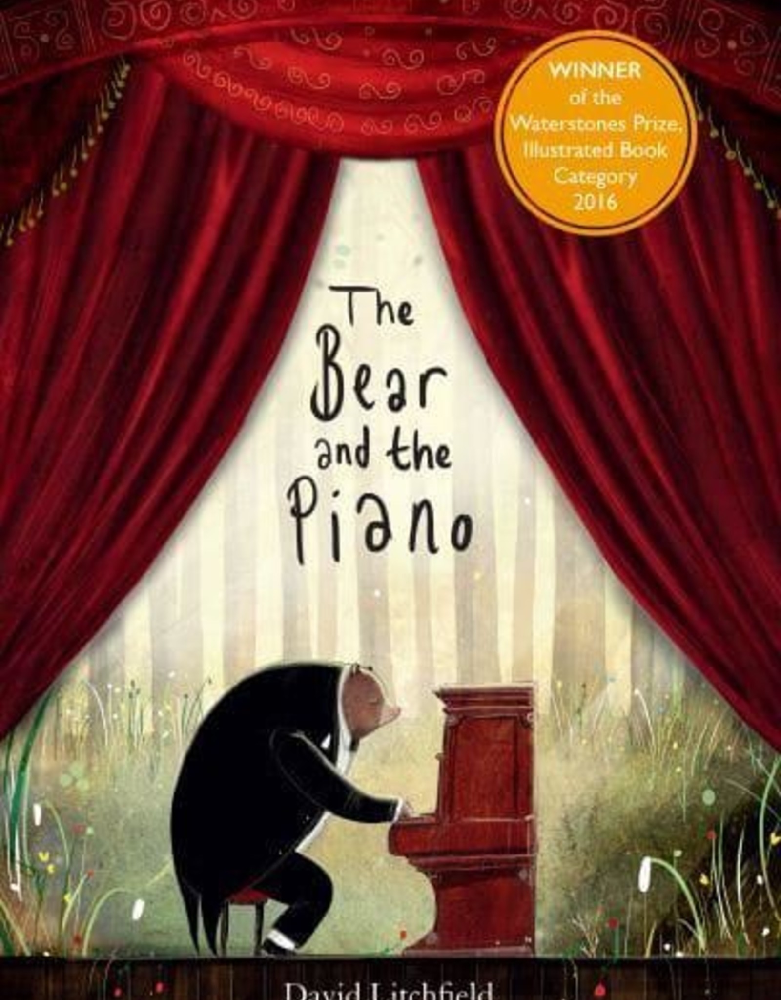 BEAR AND THE PIANO (PB)