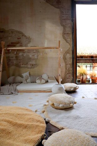 Lorena Canals Wasbaar Vloerkleed Hippy Dots Natural - Honey Lorena Canals Wasbaar Vloerkleed Hippy Dots Natural - Honey