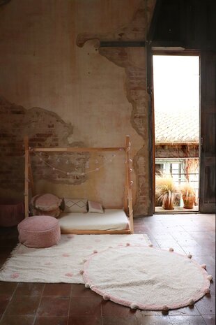 Lorena Canals Wasbaar Vloerkleed Hippy Dots Natural - Vintage Nude Lorena Canals Wasbaar Vloerkleed Hippy Dots Natural - Vintage Nude