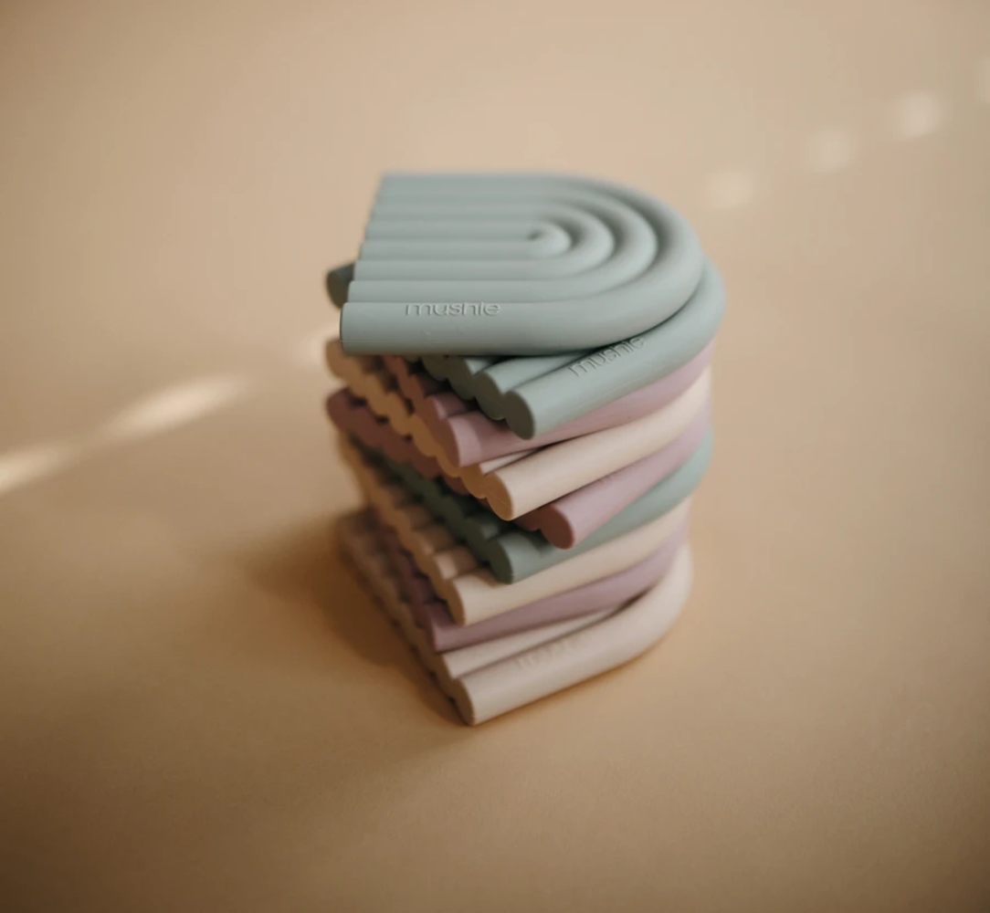 Mushie Bijtring - Teether Rainbow | Cambridge Blue Mushie Bijtring - Teether Rainbow | Cambridge Blue