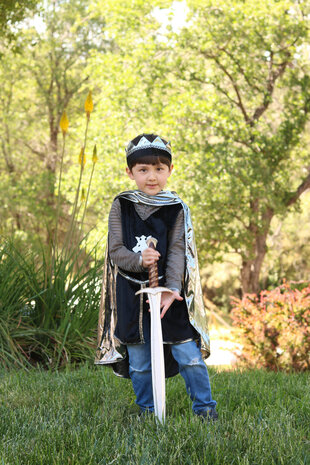 Great Pretenders Set Ridder met tuniek, cape en kroon Zilver Great Pretenders Set Ridder met tuniek, cape en kroon Zilver