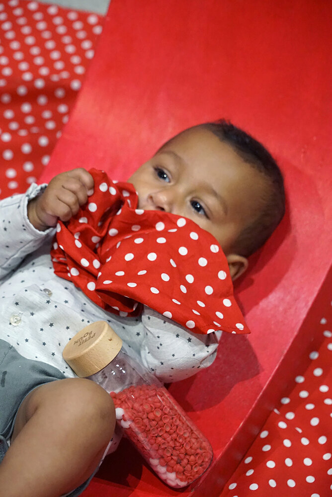 Petit Boum My First Sensory Bottle Fles en Sjaal Petit Boum My First Sensory Bottle Fles en Sjaal