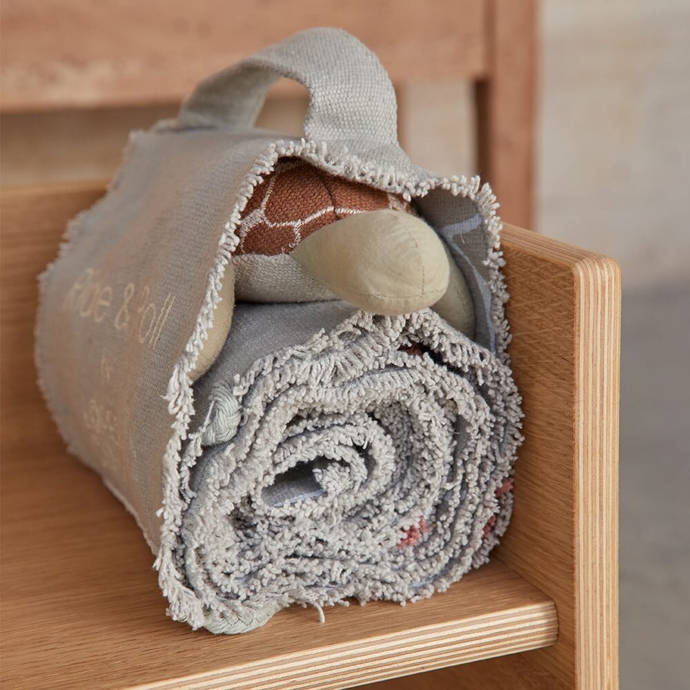 Lorena Canals Ride & Roll Under the Sea Lorena Canals Ride & Roll Under the Sea