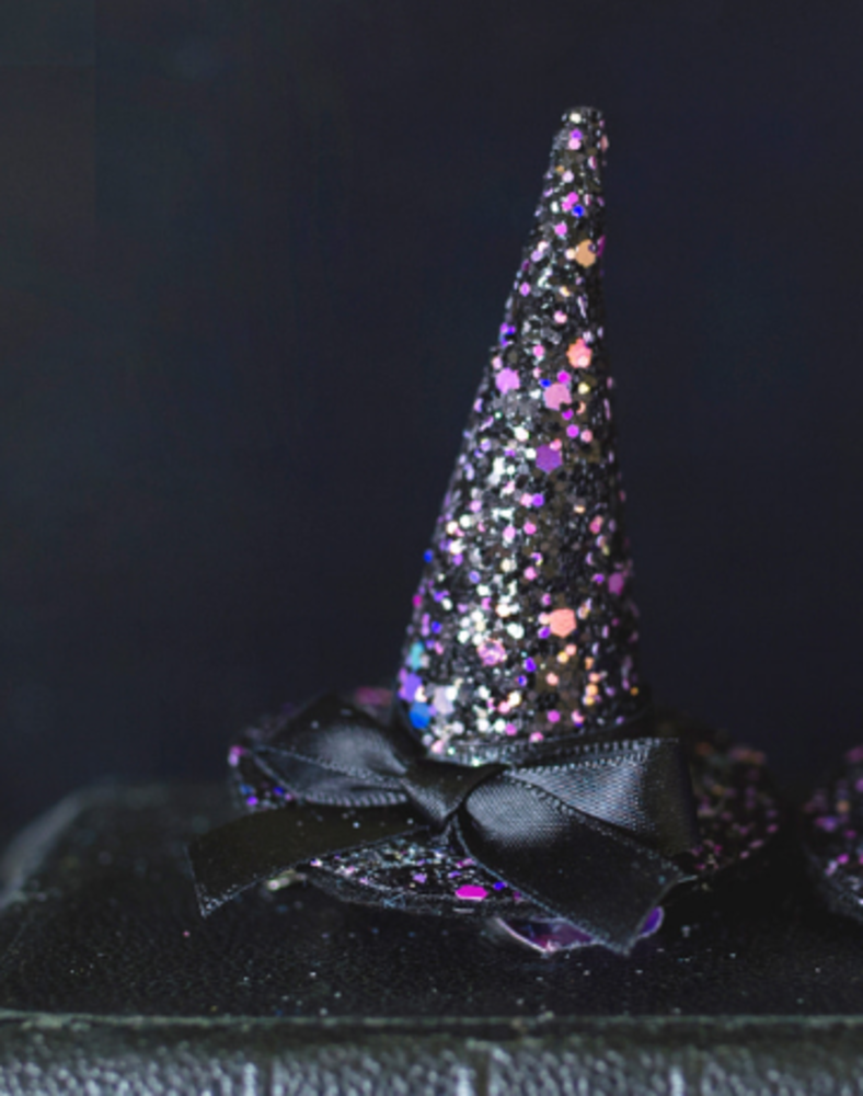 Great Pretenders Haarclipje Heksenhoedje Zwart Great Pretenders Haarclipje Heksenhoedje Zwart