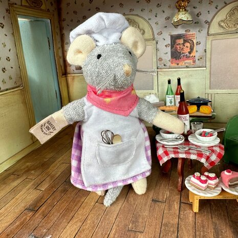 Het Muizenhuis Knuffelmuis de Bakker Het Muizenhuis Knuffelmuis de Bakker