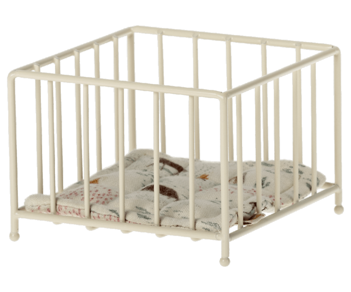 Maileg Miniatuur Box Playpen Off White Maileg Miniatuur Box Playpen Off White