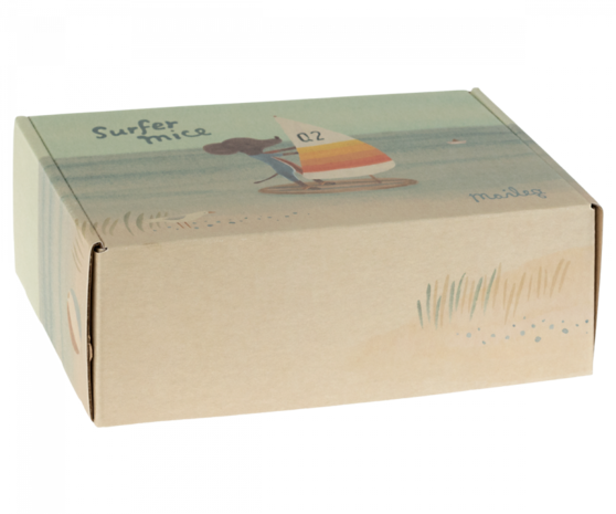 Maileg Beach Mouse, Big brother met Surfplank Maileg Beach Mouse, Big brother met Surfplank