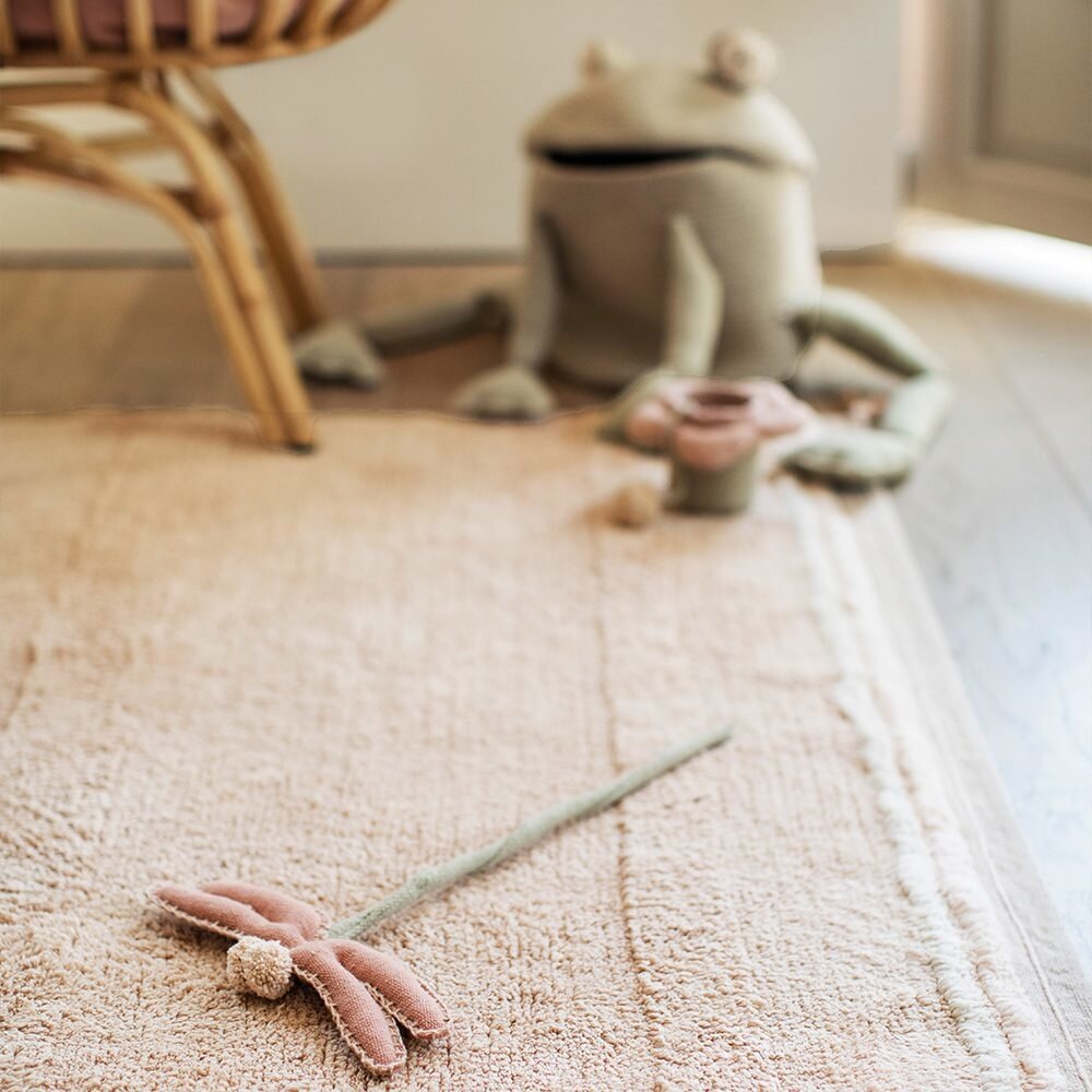 Lorena Canals Fantasy Garden | Libelle op stok - zonder verpakking Lorena Canals Fantasy Garden | Libelle op stok - zonder verpakking