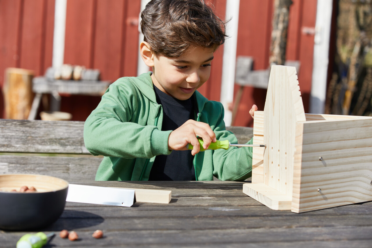 HABA Terra Kids Bouwpakket Eekhoorn Voederhuisje HABA Terra Kids Bouwpakket Eekhoorn Voederhuisje