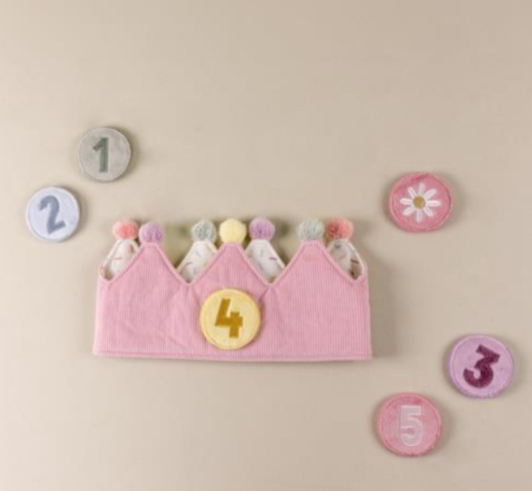 Little Dutch Verjaardagskroon van stof met cijfers roze Little Dutch Verjaardagskroon van stof met cijfers roze