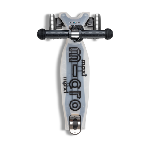 Micro Step Maxi Deluxe Flux LED Neochrome Black Micro Step Maxi Deluxe Flux LED Neochrome Black