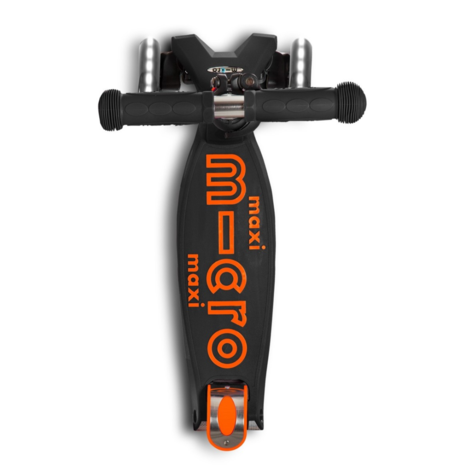 Micro Step Maxi Deluxe LED Zwart Micro Step Maxi Deluxe LED Zwart