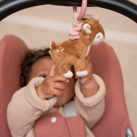 Little Dutch Trilfiguur Hert Fairy Garden Little Dutch Trilfiguur Hert Fairy Garden