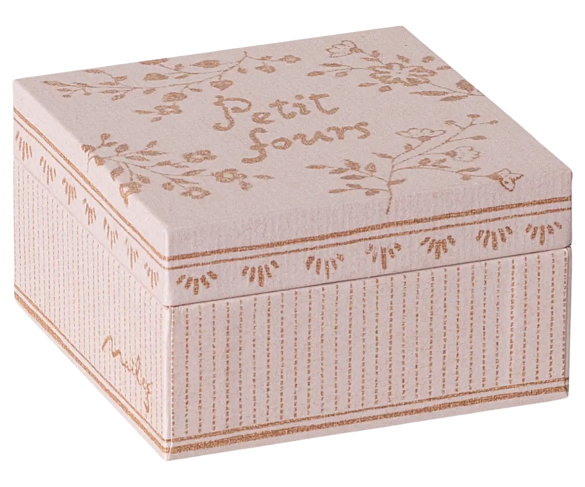 Maileg Cakes en Cakestand Maileg Cakes en Cakestand