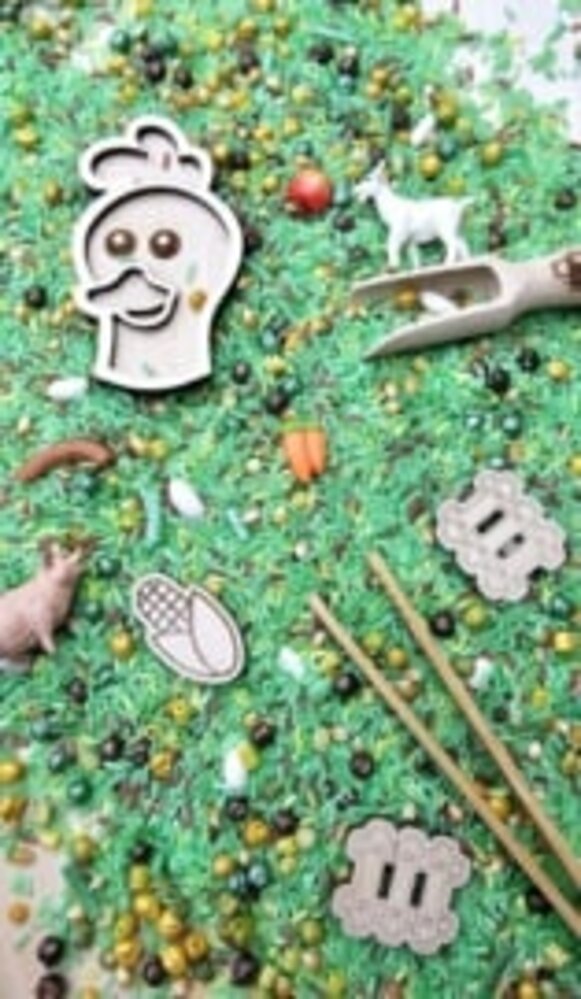 SensoryFun PourAndPlay Pot Farm