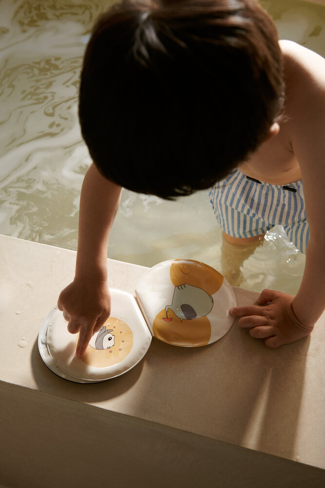 Liewood Magisch Badboekje Waylon Circus Sandy Liewood Magisch Badboekje Waylon Circus Sandy