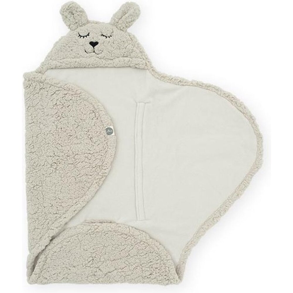 Van Jollein de Bunny wikkeldeken in het Nougat teddy. Heerlijk warm - Z.E.I. Positiekleding