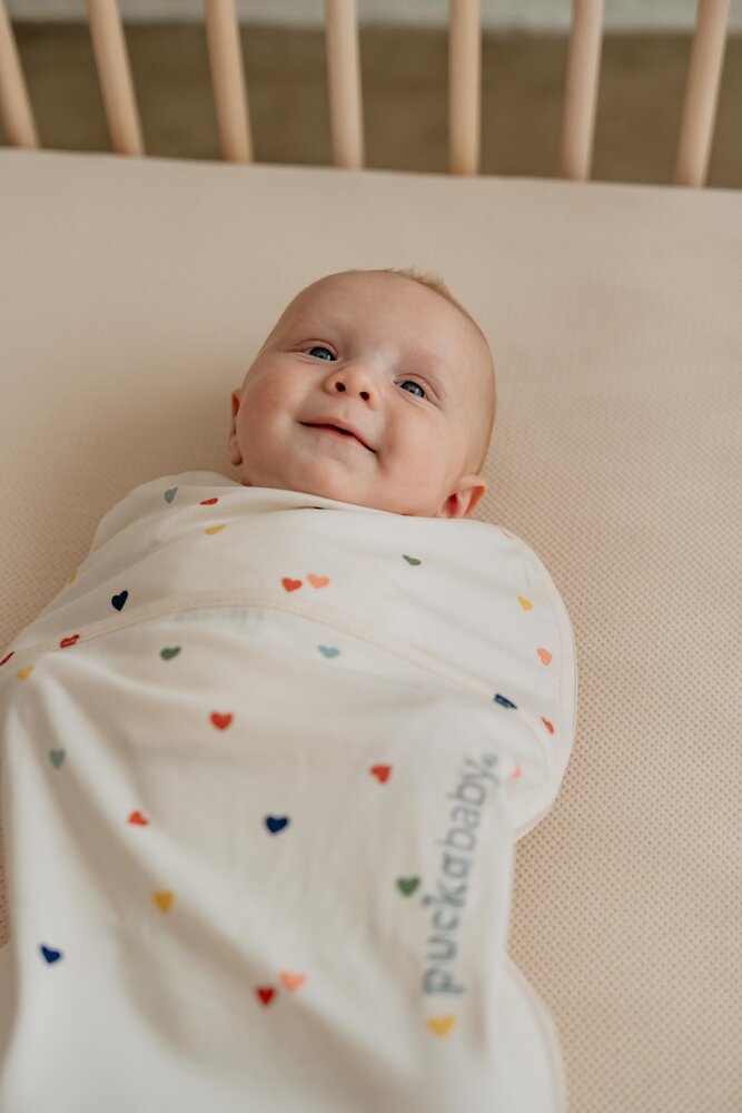 Puckababy Slaapzak Piep 0/3M - Hearts Confetti Puckababy Slaapzak Piep 0/3M - Hearts Confetti