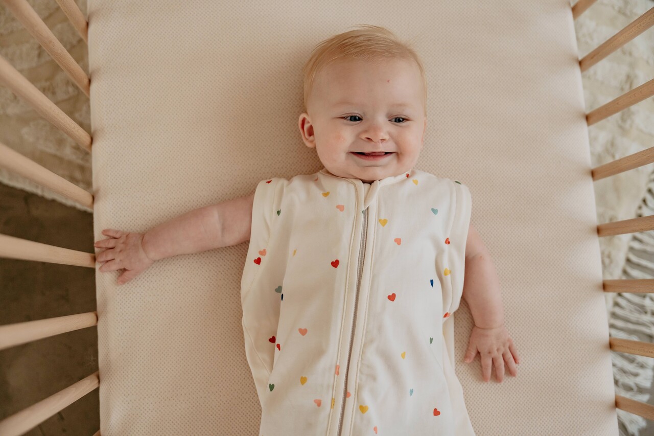 Puckababy Slaapzak Bag 4 Seasons 6M-2,5Y - Hearts Confetti Puckababy Slaapzak Bag 4 Seasons 6M-2,5Y - Hearts Confetti