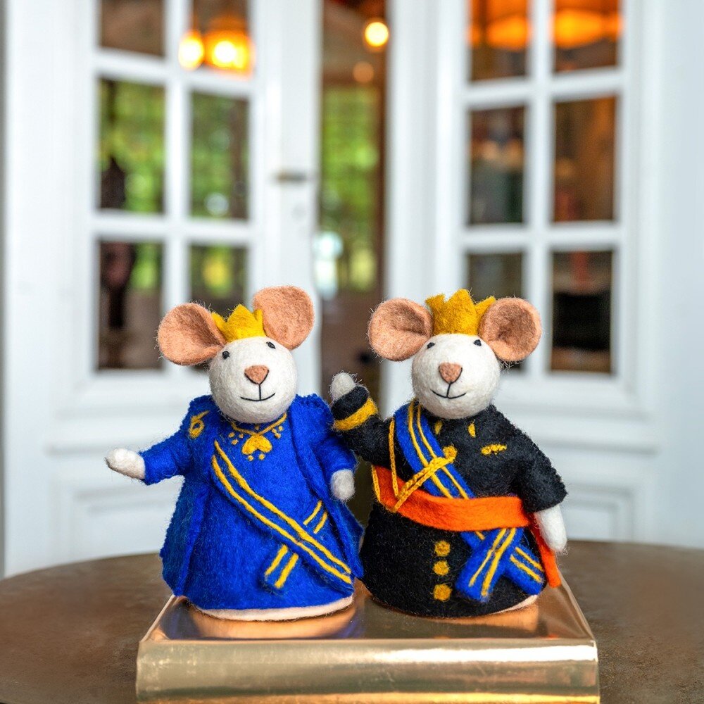 Sjaal met Verhaal Decoratie Muis Koning en Koningin Sjaal met Verhaal Decoratie Muis Koning en Koningin
